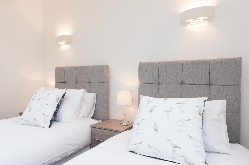 Two Bed Ground Floor Apartment, Sleeps Six, Free Parking And High Speed Wifi Ramsgate Bagian luar foto