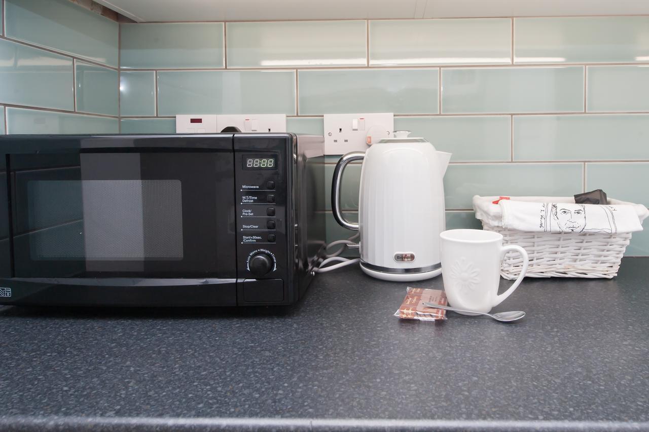 Two Bed Ground Floor Apartment, Sleeps Six, Free Parking And High Speed Wifi Ramsgate Bagian luar foto