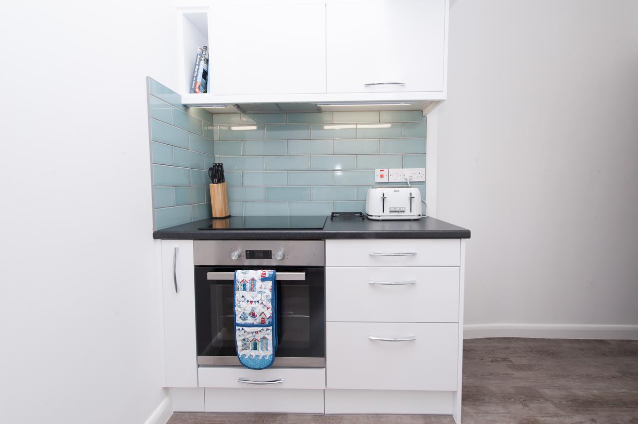 Two Bed Ground Floor Apartment, Sleeps Six, Free Parking And High Speed Wifi Ramsgate Bagian luar foto