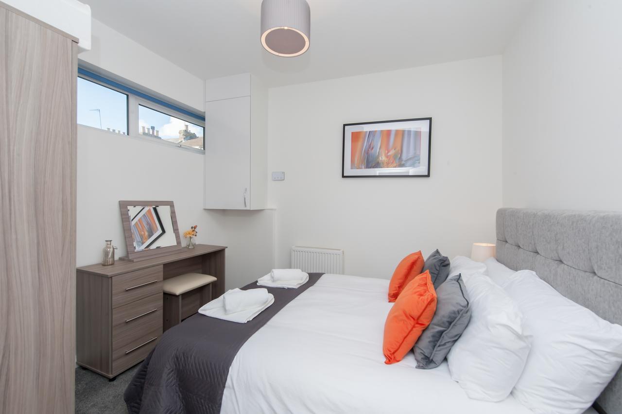 Two Bed Ground Floor Apartment, Sleeps Six, Free Parking And High Speed Wifi Ramsgate Bagian luar foto